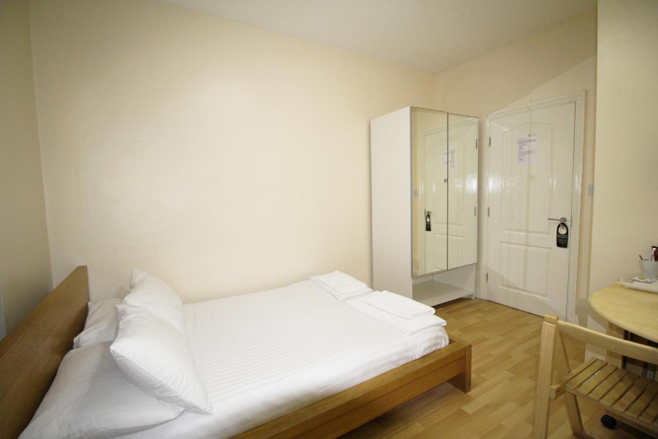 Flexistay Aparthotel Tooting Londra Esterno foto